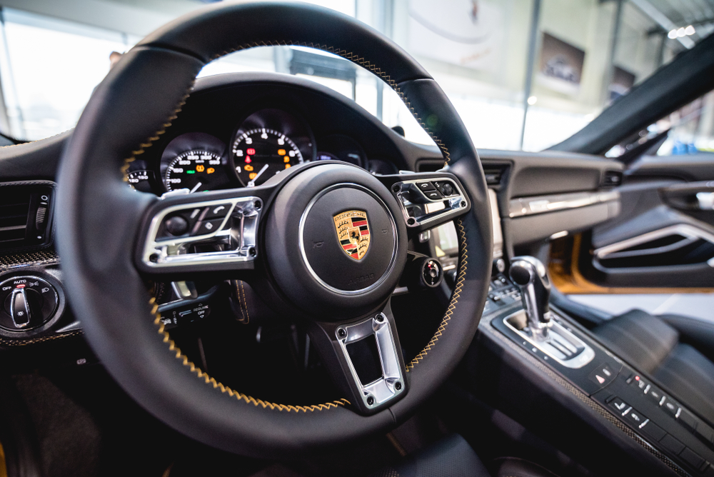 porsche 911 interior