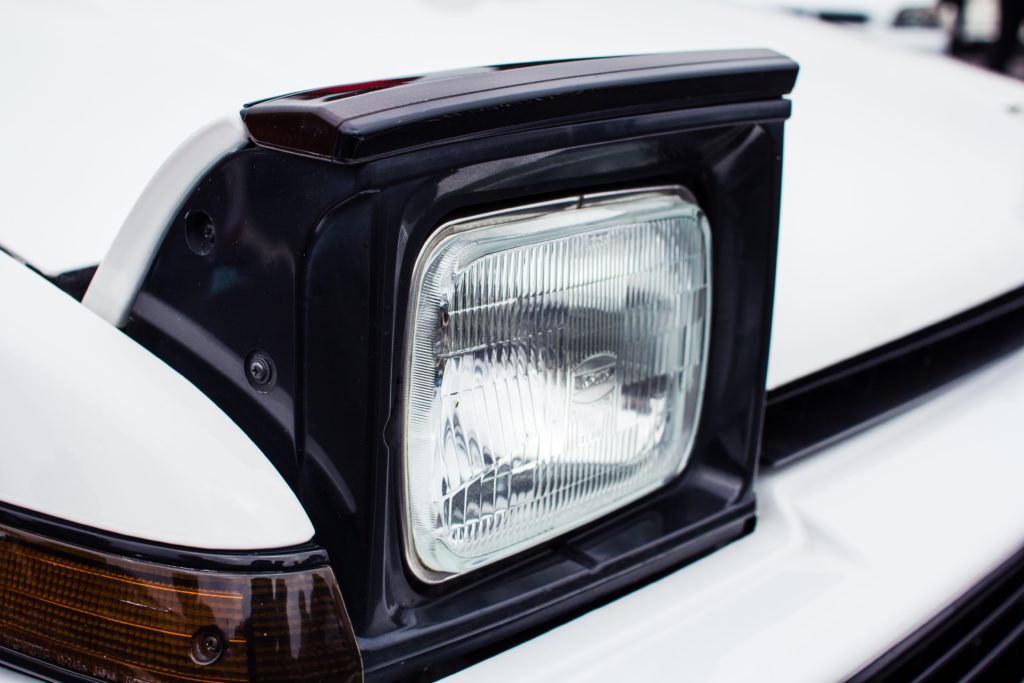 toyota-trueno-headlight