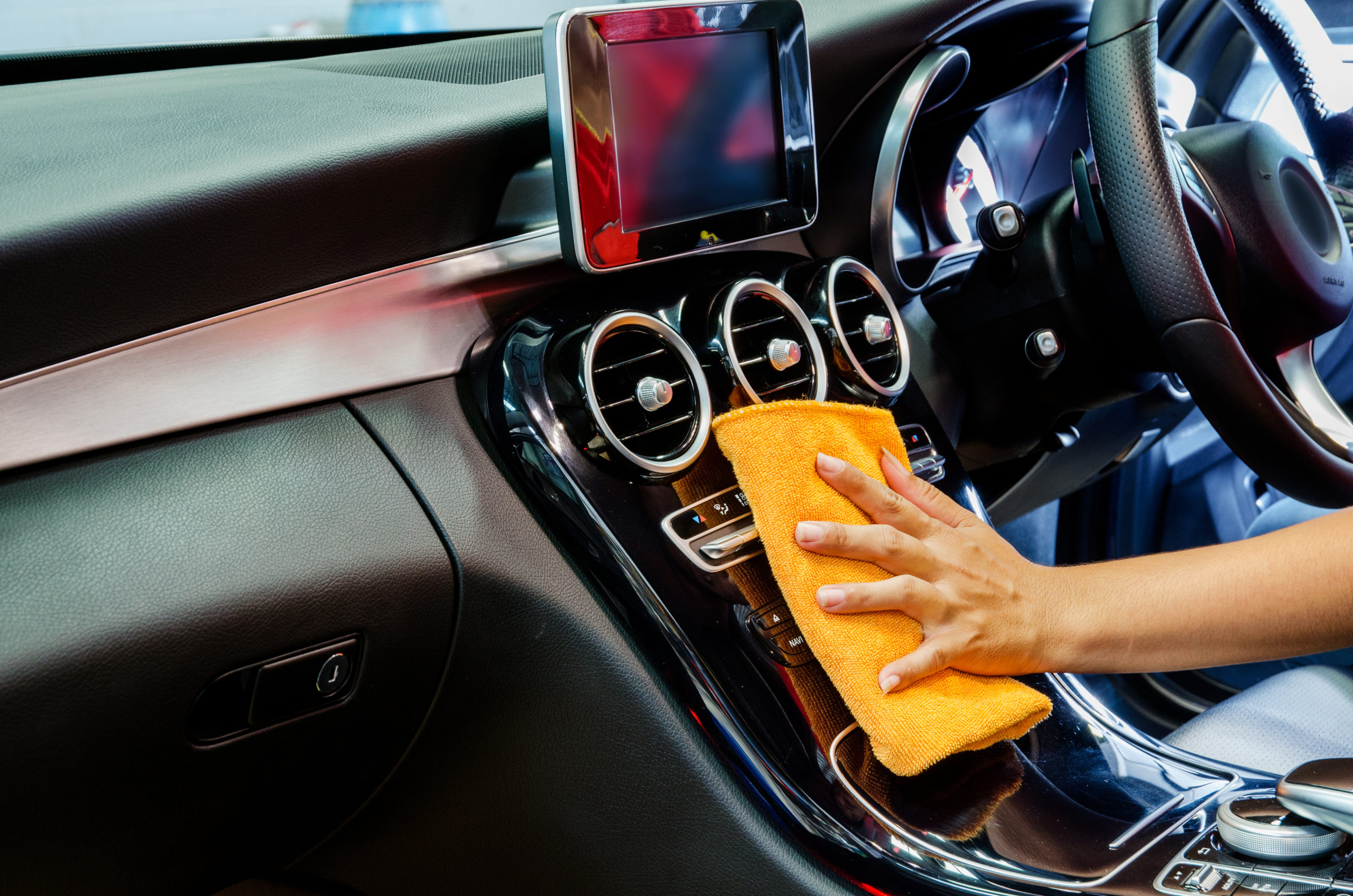 cleaning car interior with clorox wipes