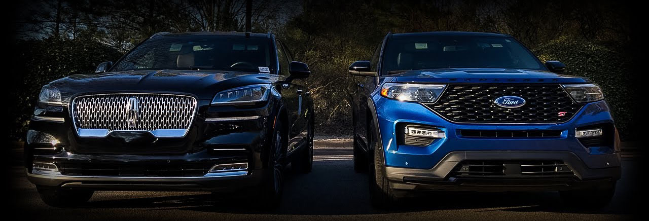 2020 ford explorer and 2020 aviator gt stand side by side